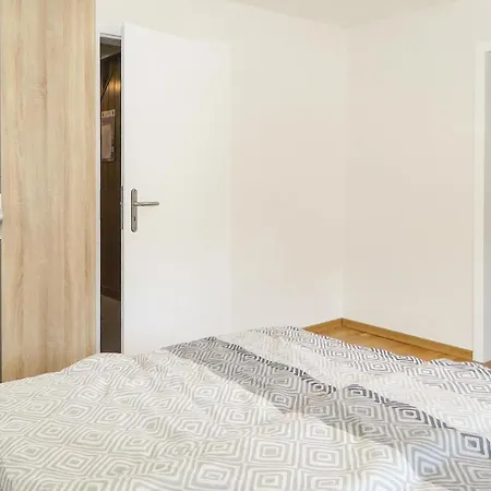 4 Bedroom Gorgeous In Monschau-hoefen * Hofen