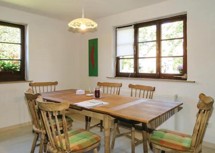 Gorgeous In Monschauhoefen بيت للعطل Hofen