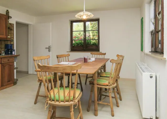 Gorgeous In Monschauhoefen بيت للعطل Hofen